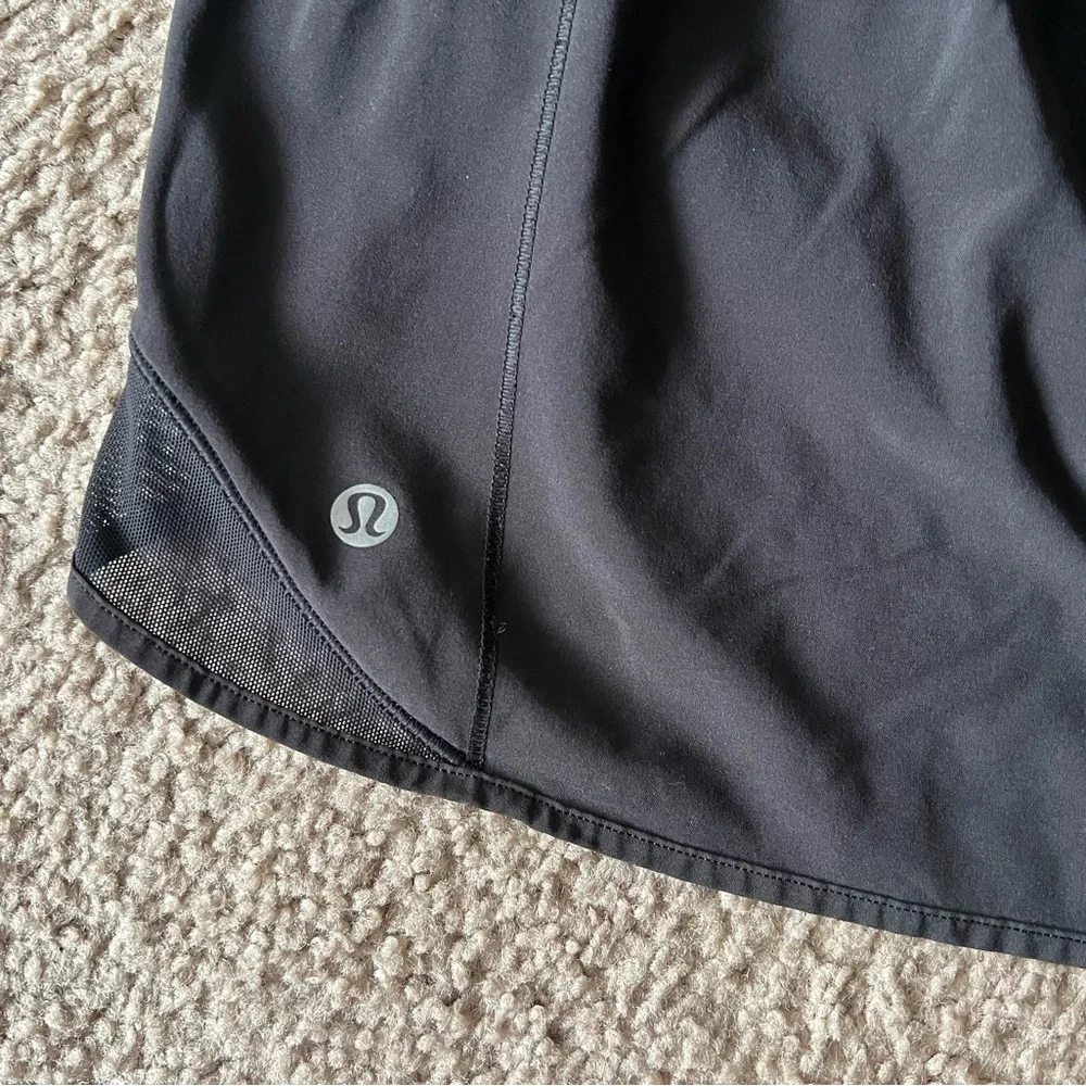 Lululemon Hotty Hot Short *High-Rise 2.5" *Black Sz 0 - Picture 4 of 9